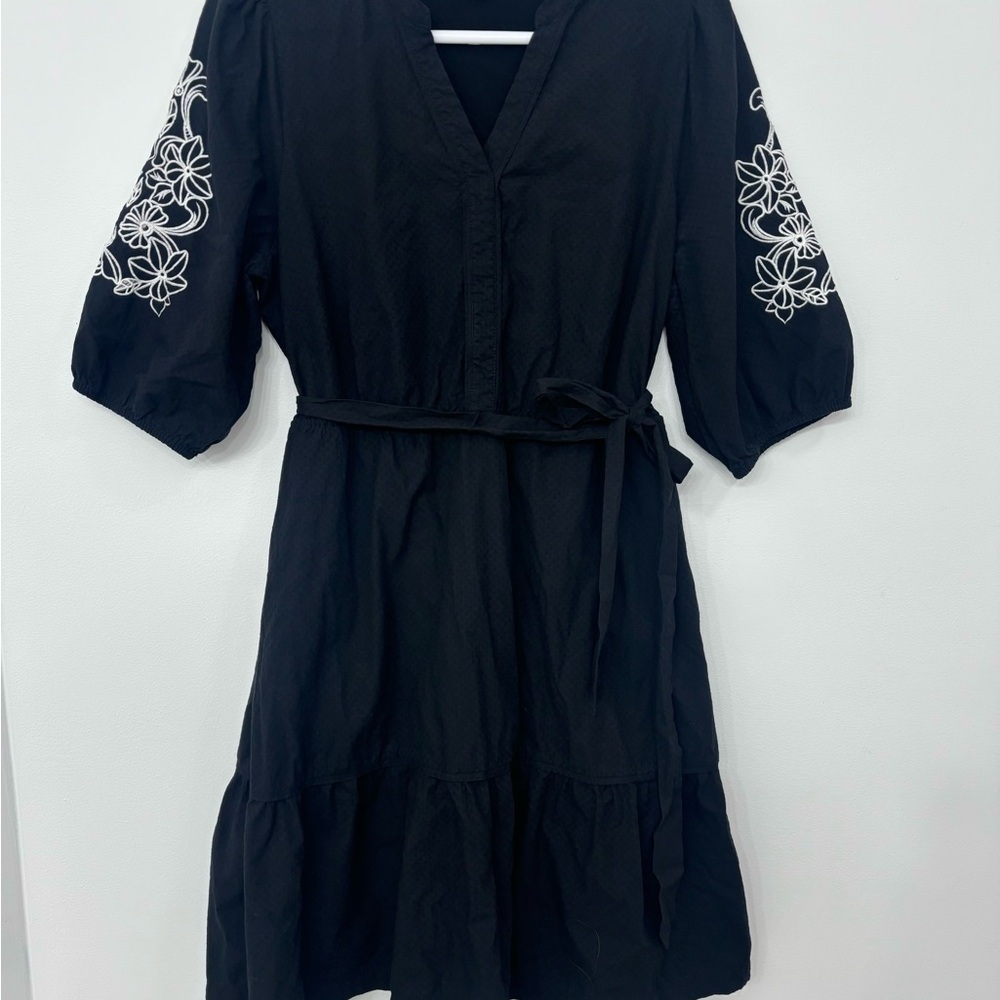 Draper James RSVP Black Embroidered Puff Sleeve Tie Waist Dress Size 1X - Picture 2 of 9